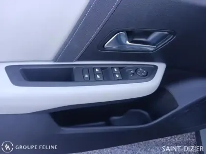 Photo 12 Citroën C4  1.2 Hybride 145ch S&S MAX Automatique