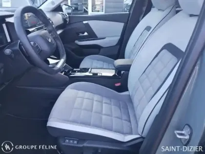 Photo 8 Citroën C4  1.2 Hybride 145ch S&S MAX Automatique