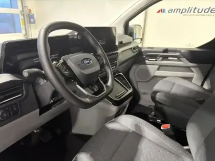 Photo 9 Ford Tourneo Custom  320 L2H1 2.0 EcoBlue 170ch Titanium 4x4 BVA8