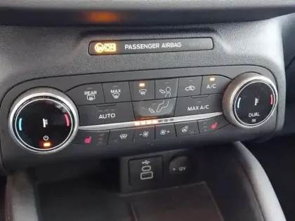 Photo 14 Ford Kuga  2.5 Duratec 190ch FHEV E85 ST-Line BVA