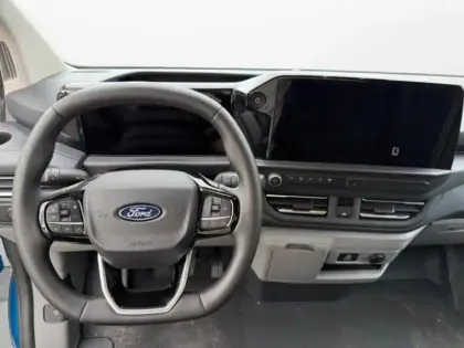 Photo 39 Ford Transit Custom  Fg 320 L1H1 Electrique 160 kW 218ch Limited