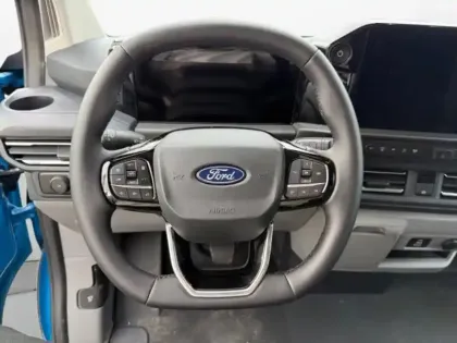 Photo 11 Ford Transit Custom  Fg 320 L1H1 Electrique 160 kW 218ch Limited