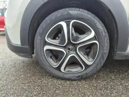 Photo 8 Citroën C3  1.5 BlueHDi 100ch S&S Shine E6.d