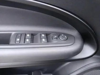 Photo 11 Alfa Romeo Junior  1.2 Ibrida 136ch Speciale DCT6