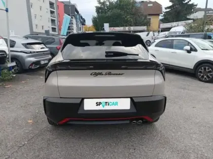 Photo 4 Alfa Romeo Junior  1.2 Ibrida 136ch Speciale DCT6