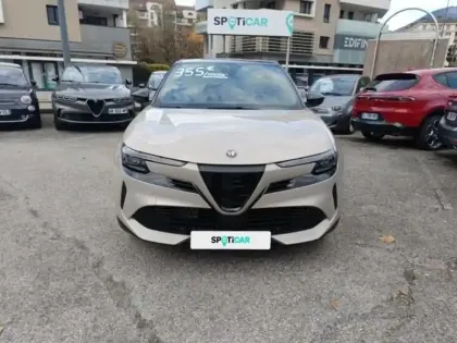 Photo 1 Alfa Romeo Junior  1.2 Ibrida 136ch Speciale DCT6