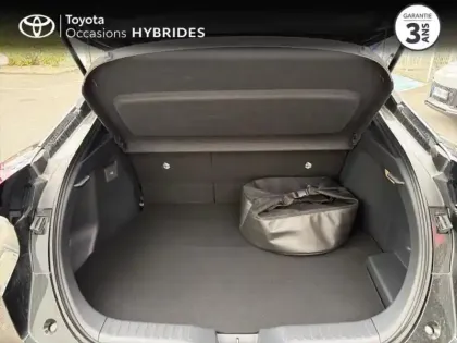 Photo 9 Toyota C-HR  2.0 Hybride Rechargeable 225ch Design NG23