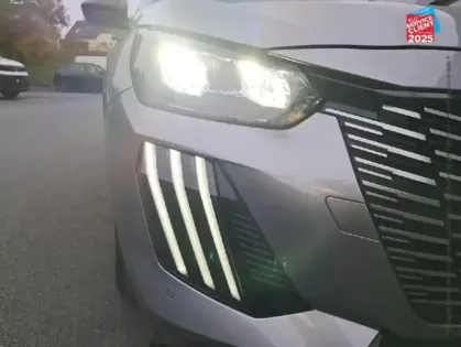 Photo 12 Peugeot 208  1.2 100ch S&S Allure