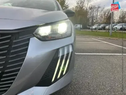 Photo 12 Peugeot 208  1.2 PureTech 75ch S/S Active Radar AR Carplay