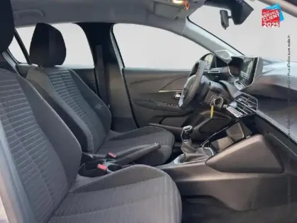 Photo 4 Peugeot 208  1.2 PureTech 75ch S/S Active Radar AR Carplay