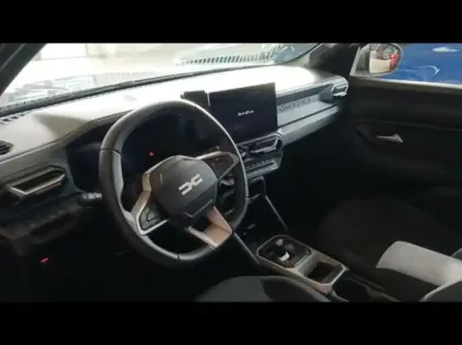 Photo 8 Dacia Duster  1.6 hybrid 140ch Journey