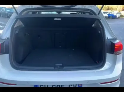 Photo 11 Volkswagen Golf  1.5 eTSI OPF 130ch MATCH DSG7