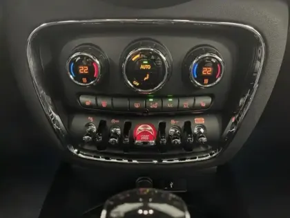 Photo 12 Mini Clubman  Cooper 136ch Knightsbridge BVA7