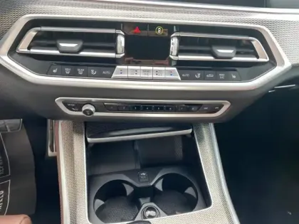 Photo 8 BMW X5  xDrive45e 394ch M Sport 17cv