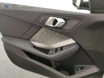 Photo 12 BMW Serie 1 Série 1 120dA 163ch M Sport DKG7