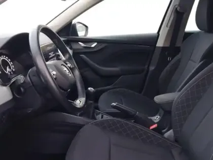 Photo 6 Skoda Kamiq  1.0 TSI 95ch Young Edition