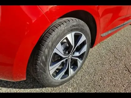 Photo 12 Renault Clio  1.6 E-Tech hybride 140ch Limited -21N