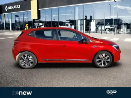 Photo 6 Renault Clio  1.6 E-Tech hybride 140ch Limited -21N