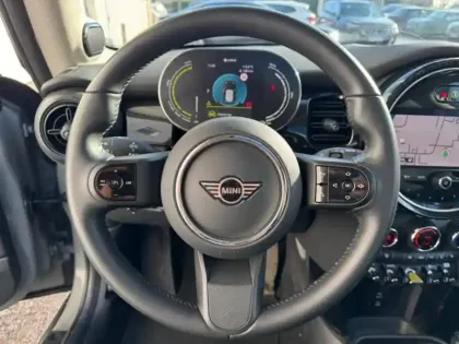 Photo 4 Mini Mini  Cooper SE 184ch Edition Premium Plus BVA 5CV