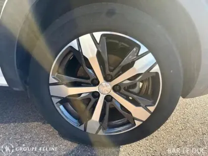 Photo 10 Peugeot 5008  1.5 BlueHDi 130ch E6.c Allure S&S