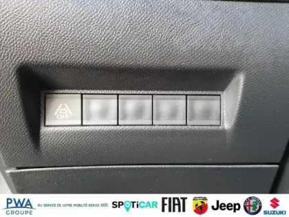 Photo 12 Peugeot 2008  1.5 BlueHDi 110ch S&S GT