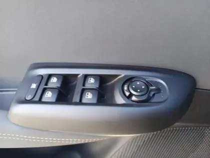 Photo 11 Alfa Romeo Tonale  1.5 Ibrida 160ch Veloce TCT