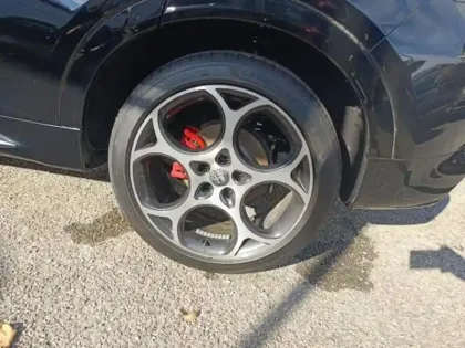 Photo 10 Alfa Romeo Tonale  1.5 Ibrida 160ch Veloce TCT