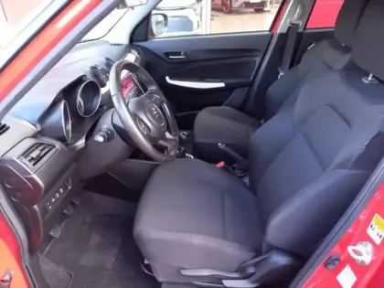 Photo 9 Suzuki Swift  1.2 Dualjet Hybrid 83ch Privilège