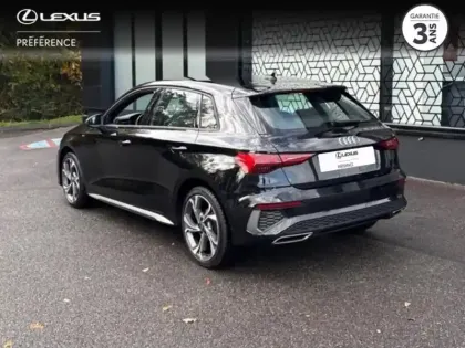 Photo 2 Audi A3  Sportback 35 TFSI 150ch Mild Hybrid S line S tronic 7