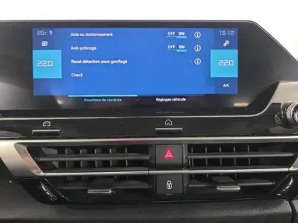 Photo 14 Citroën C4  Moteur électrique 136ch (100 kW) Feel Pack Automatique