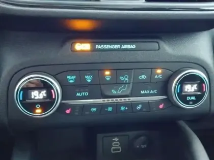 Photo 14 Ford Kuga  2.5 Duratec 190ch FHEV ST-Line X BVA i-AWD