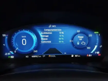 Photo 10 Ford Kuga  2.5 Duratec 190ch FHEV ST-Line X BVA i-AWD