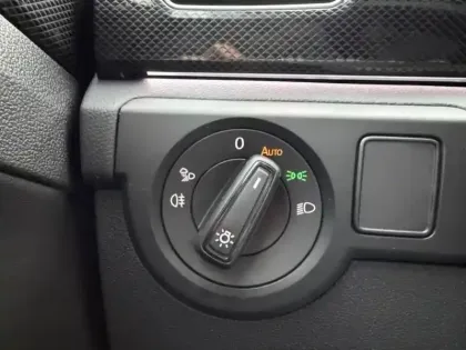 Photo 13 Volkswagen T-cross  1.0 TSI 116ch R-Line Edition DSG7