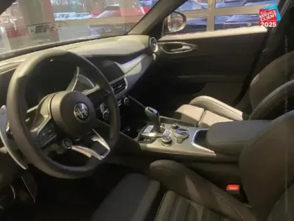 Photo 14 Alfa Romeo Giulia  2.2 Diesel 160ch Veloce AT8