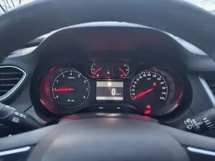 Photo 9 Opel Grandland X  1.2 Turbo 130 ch