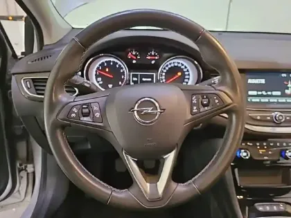 Photo 8 Opel Astra  1.2 Turbo 110 ch BVM6