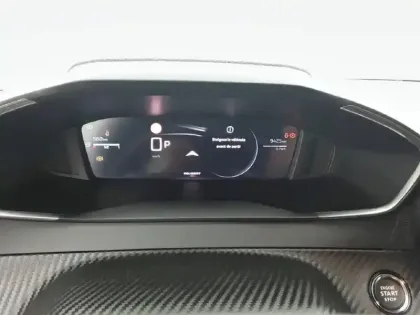 Photo 36 Peugeot 208  Hybrid 100 e-DCS6