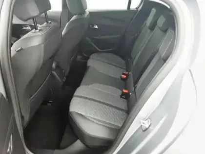 Photo 38 Peugeot 208  Hybrid 100 e-DCS6