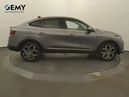 Photo 24 Renault Arkana  E-Tech 145 - 21B