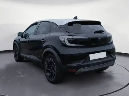 Photo 2 Renault Captur  E-Tech full hybrid 145 ch