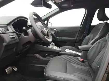 Photo 10 Renault Captur  E-Tech full hybrid 145 ch