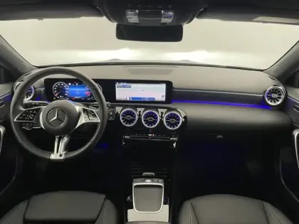 Photo 24 Mercedes Classe A  180 7G-DCT