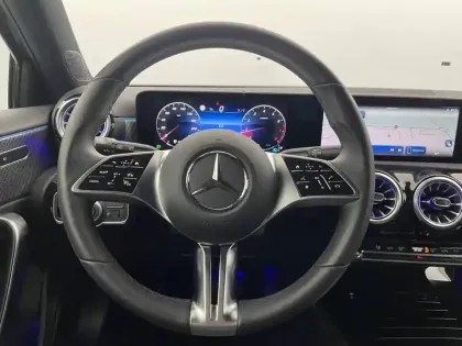 Photo 22 Mercedes Classe A  180 7G-DCT