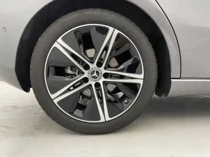 Photo 18 Mercedes Classe A  180 7G-DCT