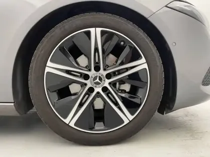 Photo 12 Mercedes Classe A  180 7G-DCT