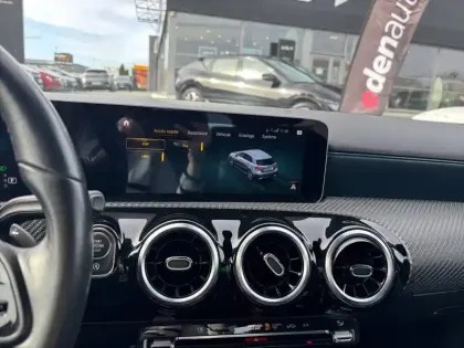 Photo 24 Mercedes Classe A  180 7G-DCT