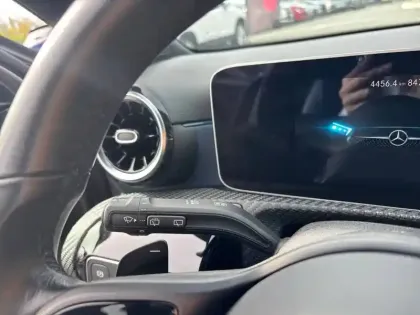 Photo 18 Mercedes Classe A  180 7G-DCT