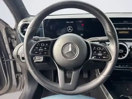 Photo 11 Mercedes Classe A  180 7G-DCT