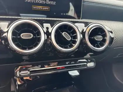 Photo 22 Mercedes Classe A  180 7G-DCT