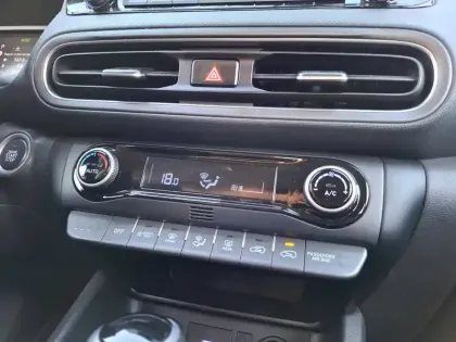 Photo 75 Hyundai Kona  1.6 GDi Hybrid